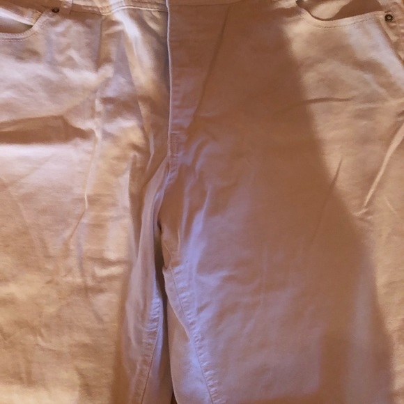 White 20W ankle pants - Picture 2 of 2
